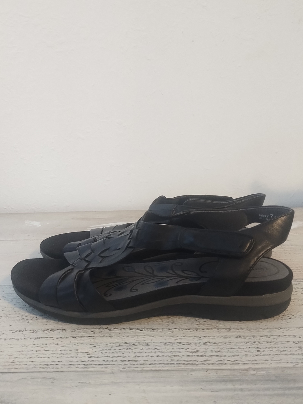 EUC Women’s Baretraps Sandals. Size 7 M. Worn